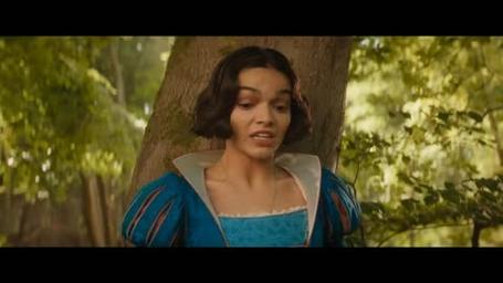 迪士尼真人电影《白雪公主》新中文预告 2025年上映